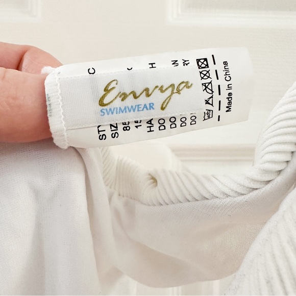 Envya Swimwear White V Chest Ribbed High Cut Bikini Set sz Small - Picture 5 of 6